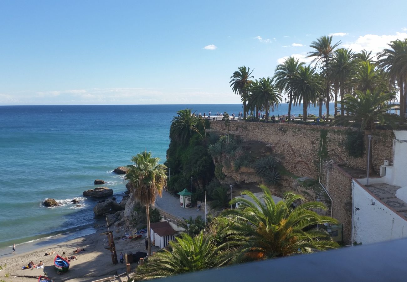 Townhouse in Nerja - Lovely spacious and well equipped apartment with views to the sea